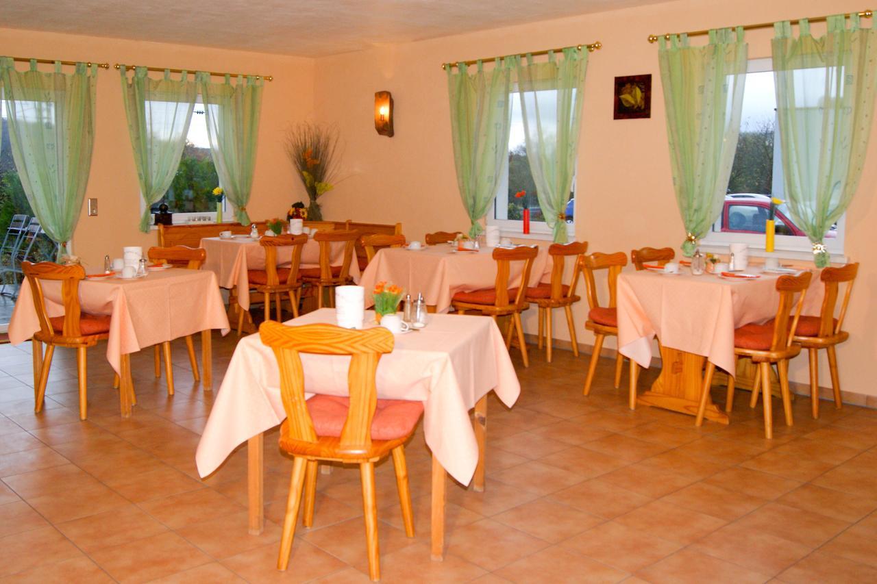 Hotel Schonunger Bucht Waigolshausen Zewnętrze zdjęcie
